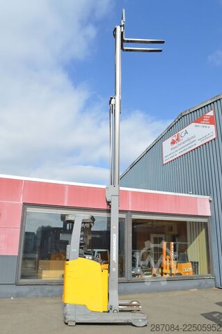 Wózek reach truck Jungheinrich ETV 214