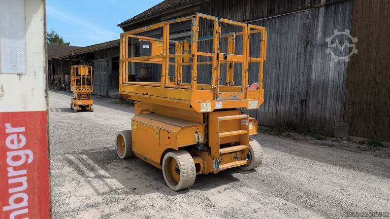 Makazasti podizni sto Genie GS-3268 DC