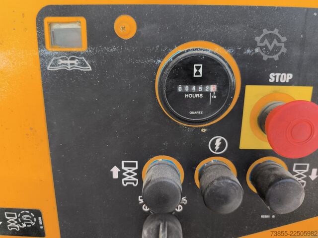 Makazasti podizni sto Genie GS-3268 DC