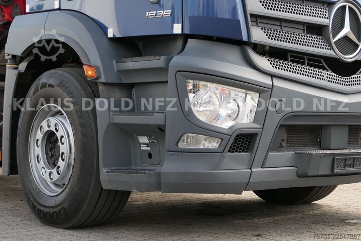 Jeřáb na nákladním automobilu MERCEDES-BENZ Actros 1836 Stahl Transport Kran Fassi F125 Funk