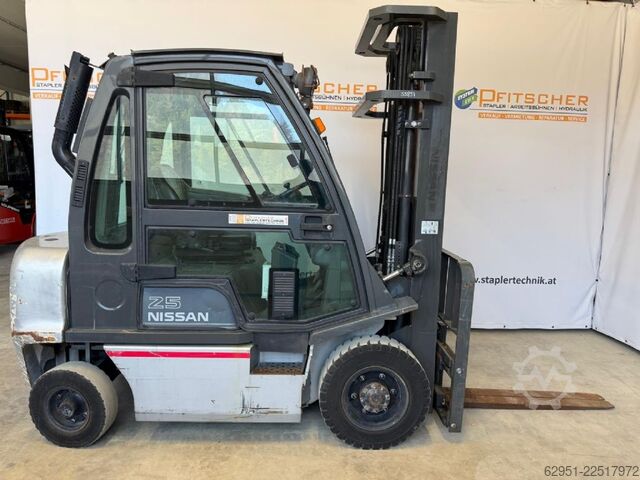 Diesel vorkheftruck Nissan Y1D2A25Q