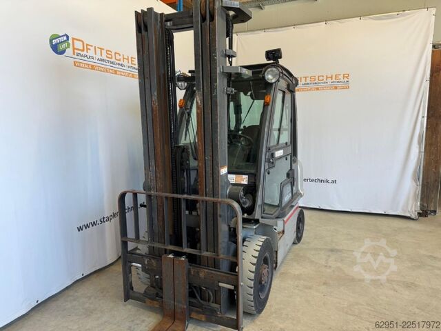 Diesel vorkheftruck Nissan Y1D2A25Q