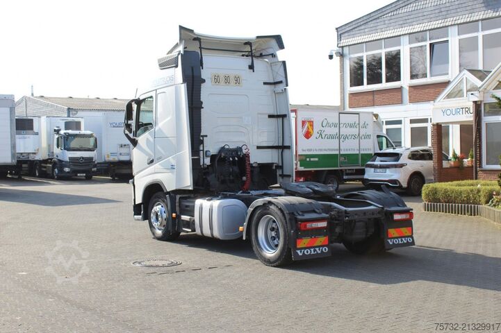 Standaard trekker Volvo FH 500 Globe   I-Park Cool   VIN: LB   3 Stück!