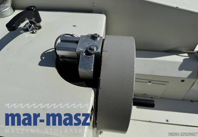 Ferăstrău multifuncțional Caterpillar SCM M3 S
