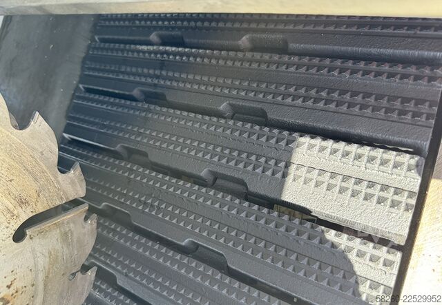 Ferăstrău multifuncțional Caterpillar SCM M3