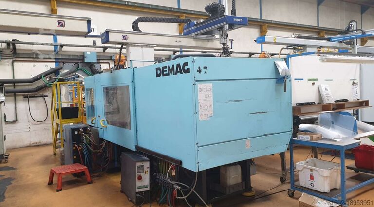 Injection molding machine DEMAG 330 T Ergotech E330-1450-NC4S