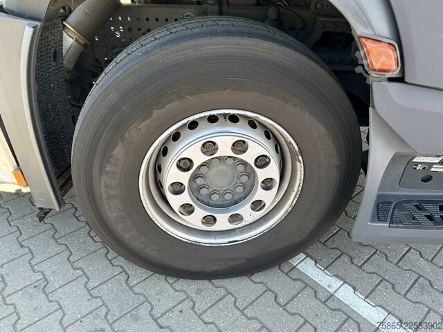Standard-SZM Mercedes-Benz Actros 1845 Gigaspace / Tacho V2 / 496 dkm / Hy...
