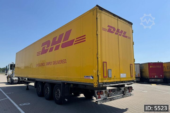 Kuffert Schmitz Cargobull SCB/S3B / Disk brakes / Double stock