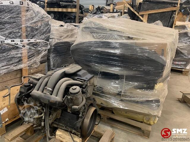 Karosserieteil Mercedes Occ lot van Mercedes Personenwagen + 6000 stuks !!