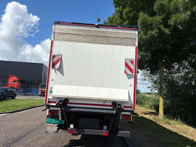 Gesloten bak WEB Trailer ZPRASQ 18 GETRÄNKE / BPW / DISC / LOADING LIFT