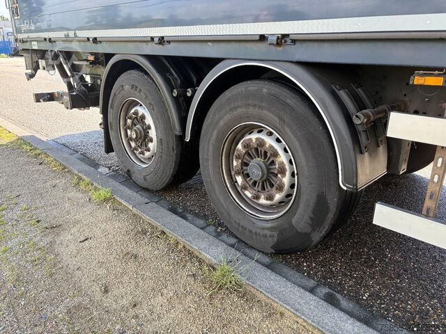 Gesloten bak WEB Trailer ZPRASQ 18 GETRÄNKE / BPW / DISC / LOADING LIFT
