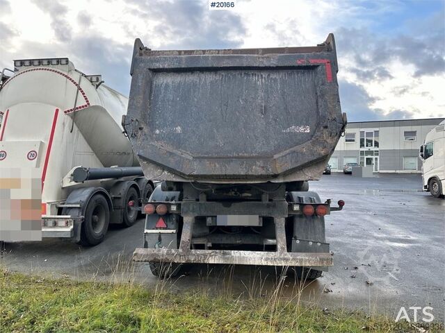 Avfallsbil Carnehl 3 axle tipper semi
