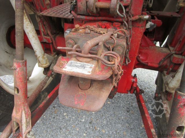 Tractor RENAULT SUPER 6 -R7050- 4xNeu Bereift+Tüv 03/2027