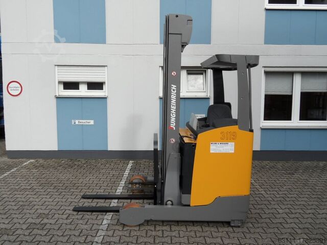 Reachtruck Jungheinrich ETV 214 - NEUE Batterie - 6,5 m Triplex