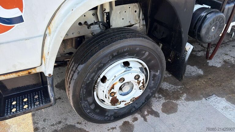 Tankwagen MAN 10.153 (7410L / STEEL SUSP. / MANUAL PUMP / POM...