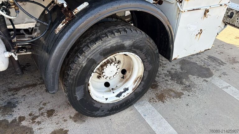 Tankwagen MAN 10.153 (7410L / STEEL SUSP. / MANUAL PUMP / POM...