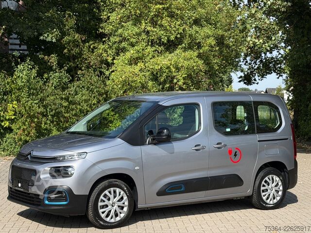 Minibusz Citroën ë-Berlingo 136 FEEL M 2x Schiebetür Klima