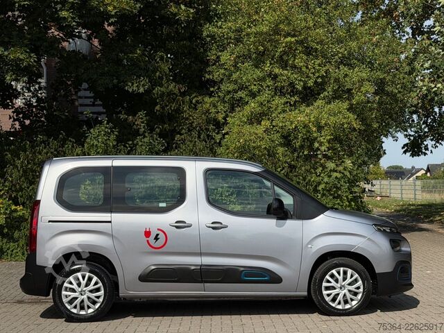 Minibusz Citroën ë-Berlingo 136 FEEL M 2x Schiebetür Klima