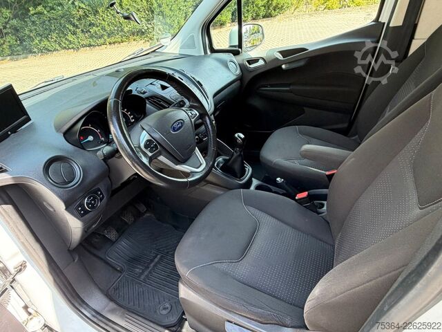 Minibusz FORD Transit Courier 1.5 TdCi L1H1 Klima Ahk Kamera