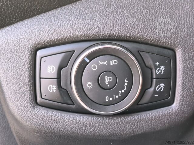 Dobozos furgon Ford Transit Connect Kasten L1 1.5D*AHK Klima Regale