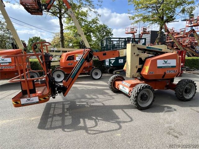 Kloubová teleskopická pracovní plošina JLG 340AJ (4972)