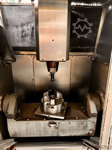 Universellt bearbetningscenter HERMLE C 600 U