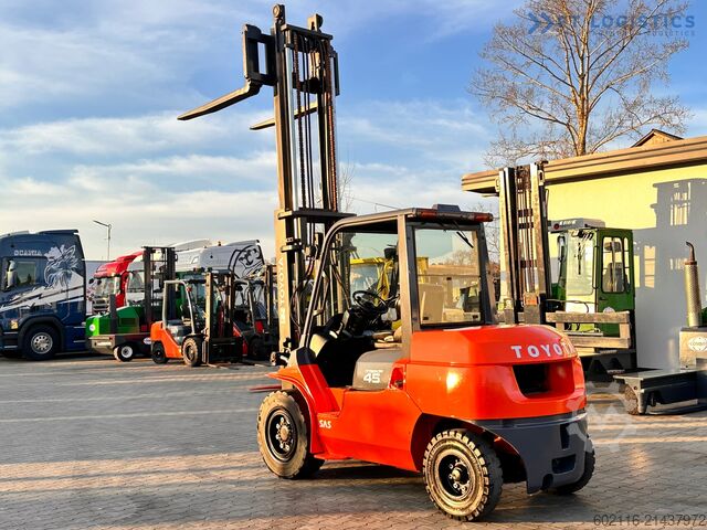 Gaffeltruck Toyota 42-4FD40 / DIESEL / 4500KG / DUPLEX / FO