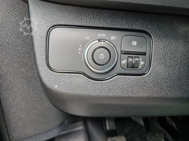 Furgoneta con caja Mercedes-Benz Sprinter 316 CDI 163 PK L2H2 EURO 6C