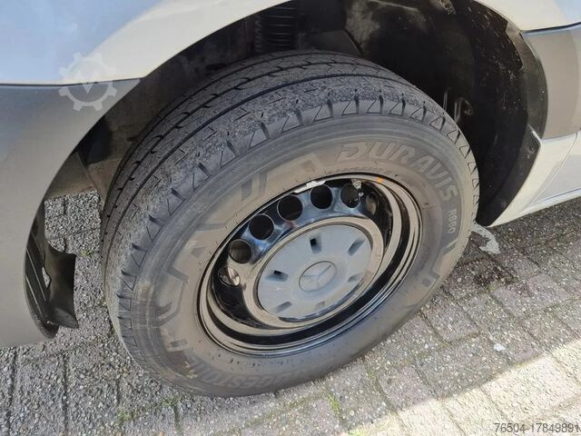 Furgoneta con caja Mercedes-Benz Sprinter 316 CDI 163 PK L2H2 EURO 6C