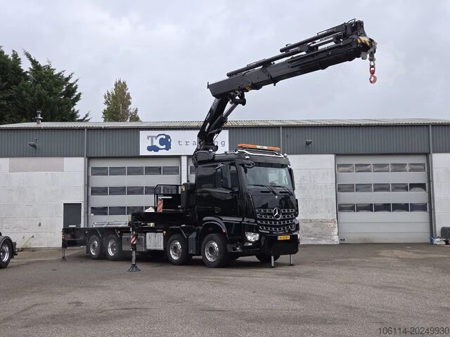 Ciężarówka z dźwigiem Mercedes-Benz Arocs 8x2 4 Fassi 82TM 2017 euro 6