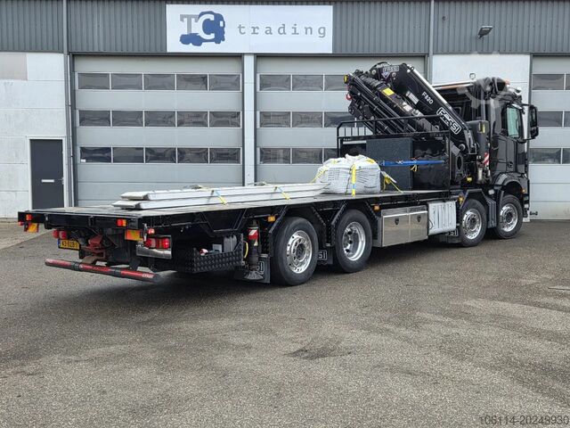 Ciężarówka z dźwigiem Mercedes-Benz Arocs 8x2 4 Fassi 82TM 2017 euro 6