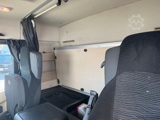 Chladírenský vůz MERCEDES-BENZ 2540 L 6x2/4 Kühlkoffer 9.1m Carrier 1100U LBW