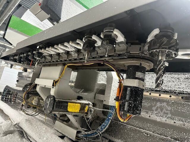 Bearbetningscenter BIESSE 5 axes Rover C 6.50 CONF3
