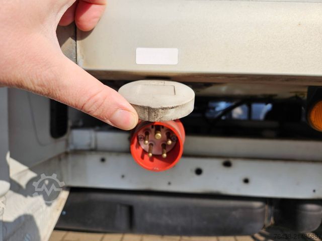 Panelová dodávka MERCEDES-BENZ Sprinter 313 CDI -32°C 230V THERMO KING 1.HAND