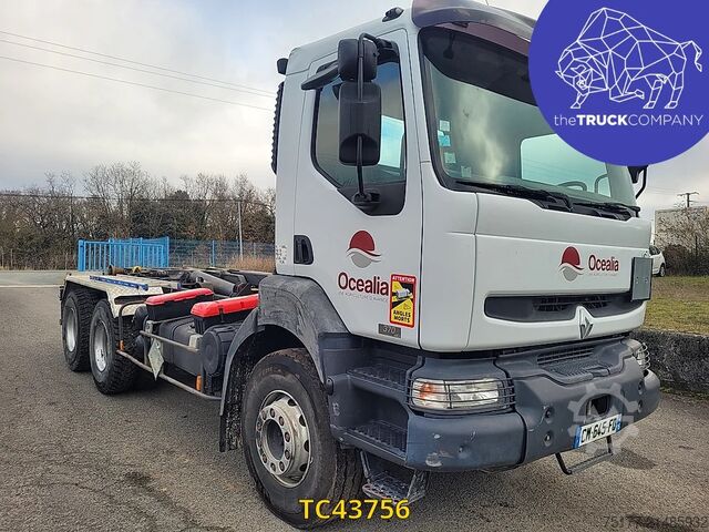 Transport af containere Renault Kerax 370