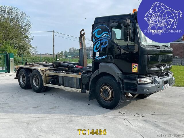 Transport af containere Renault Kerax 370