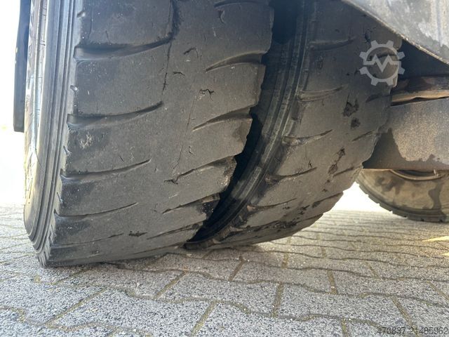 Standard dragbil MERCEDES-BENZ Arocs 1851 4x4 HAD / Retarder