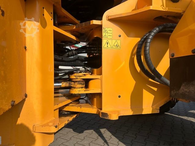 Hjullastare HYUNDAI HL 965