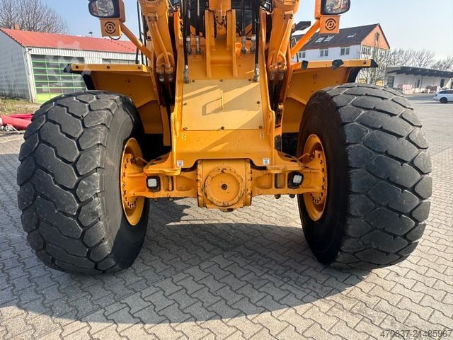 Hjullastare HYUNDAI HL 965