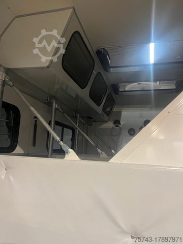 Pferdeanhänger  TT XL 3-4 Pferde Wohnung, Dusche