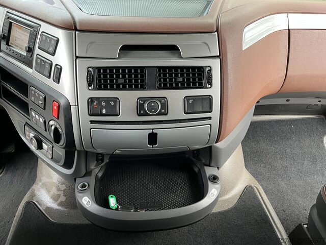 Zware belasting DAF XF 530 SSC 6x2/4*JUMBOZUG*Meusburger*7-Achs*Spe...