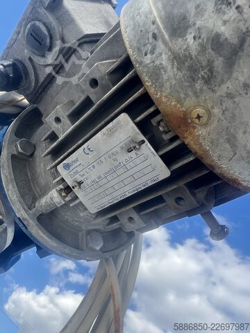 2000-Liter-Tank, isoliert, mit Rührwerk, aus Edelstahl (Inox)  