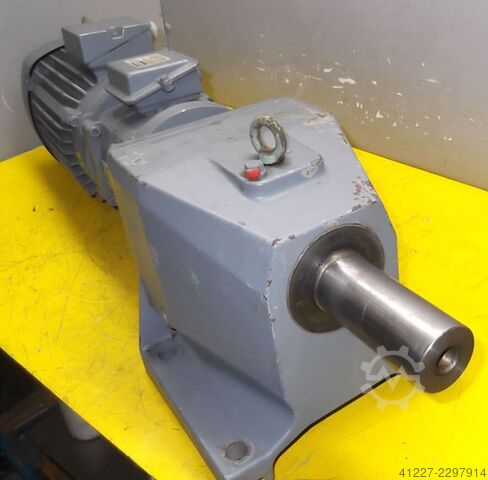 Getriebemotor 1,0/1,5 kW 21/43 U/min KEB ZG3/08.10/DK100LX8/4