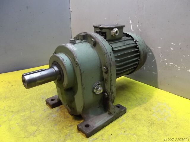 Gear motor 0.4 kW 20 rpm VEM** Z3KR90,1/6/S