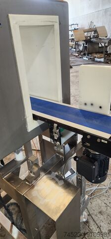 Detektor metali z odrzutem Mettler Toledo Safeline