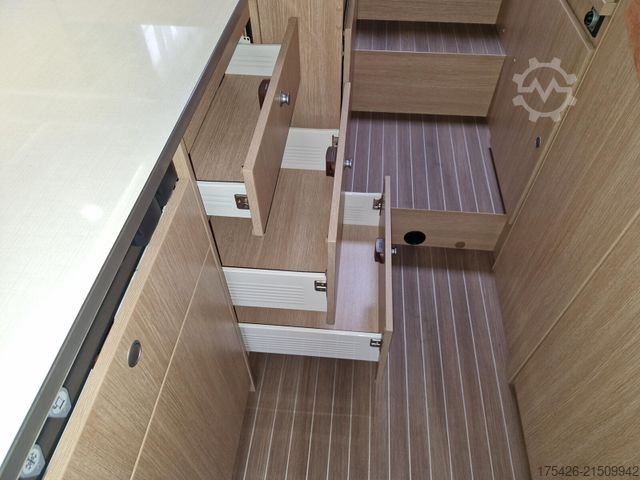 Half-integraal camper GLUECKSMOBIL T 660 *SAT-TV*DuoControll*