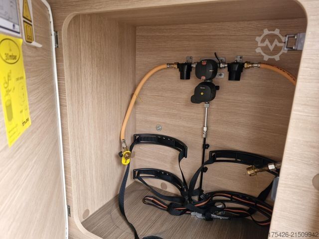 Half-integraal camper GLUECKSMOBIL T 660 *SAT-TV*DuoControll*