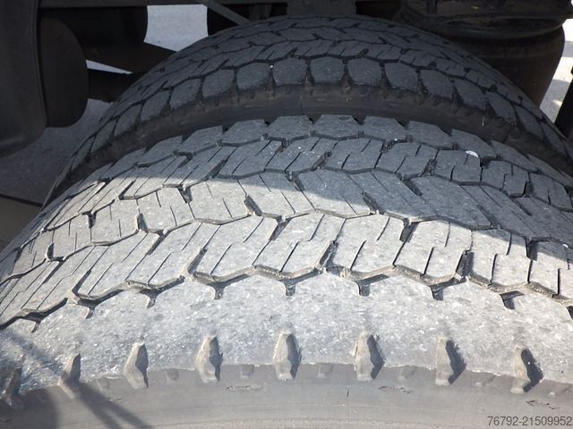 Plattewagen met zeil MERCEDES-BENZ 1327 L Atego 4 Pritsche 7,3m/LBW/AHK/Klima/55tkm