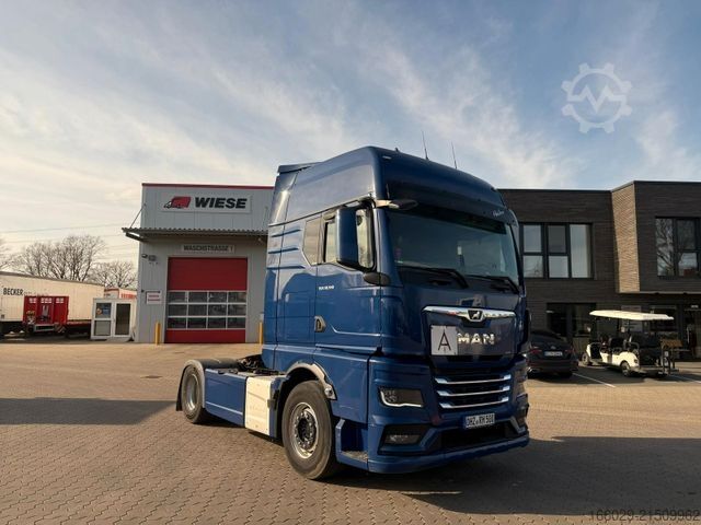 Standaard trekker MAN TGX 18.510 mit Hydraulik Kipper Schubboden