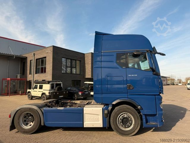 Standaard trekker MAN TGX 18.510 mit Hydraulik Kipper Schubboden